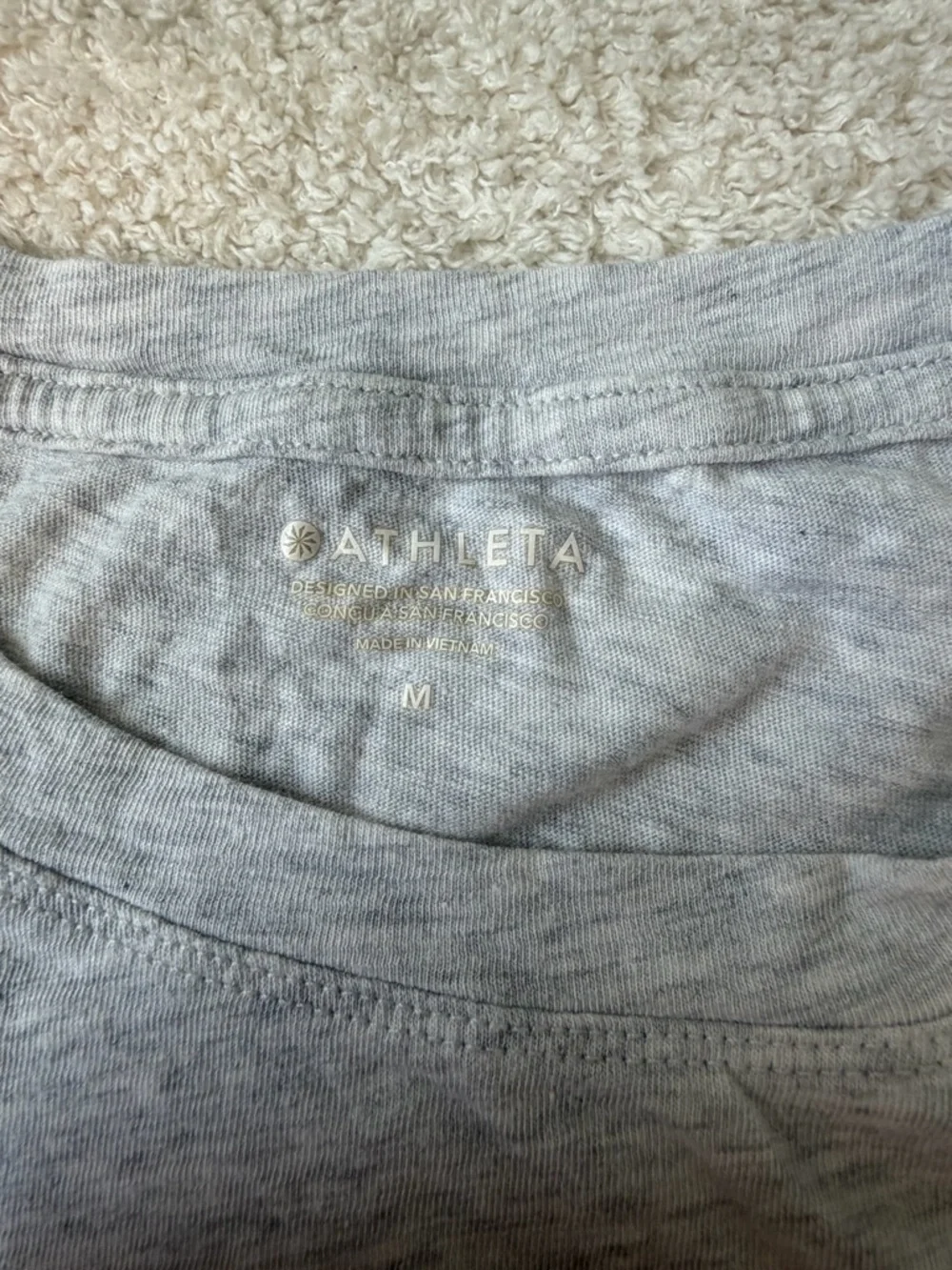Athleta T-shirt size medium - Picture 2 of 2